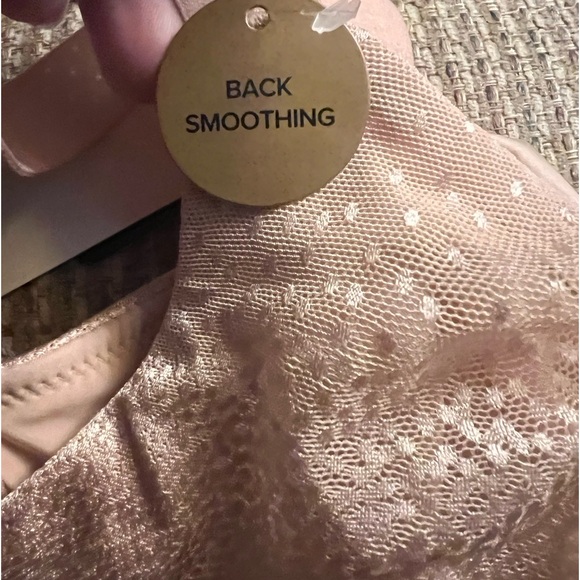 Wacoal 38E Hot Pink Back Appeal Underwire Smoothing Bra! NEW! - Picture 9 of 16